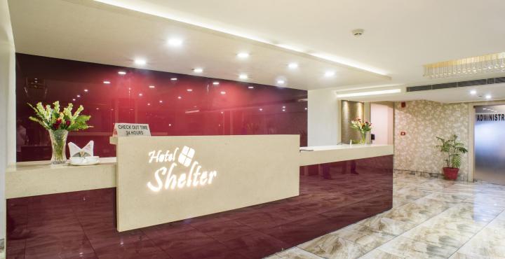 Shelter Hotel Лакнау Екстериор снимка